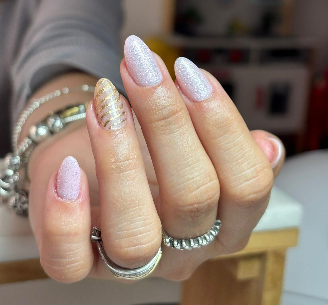 Unhas de gelinho
